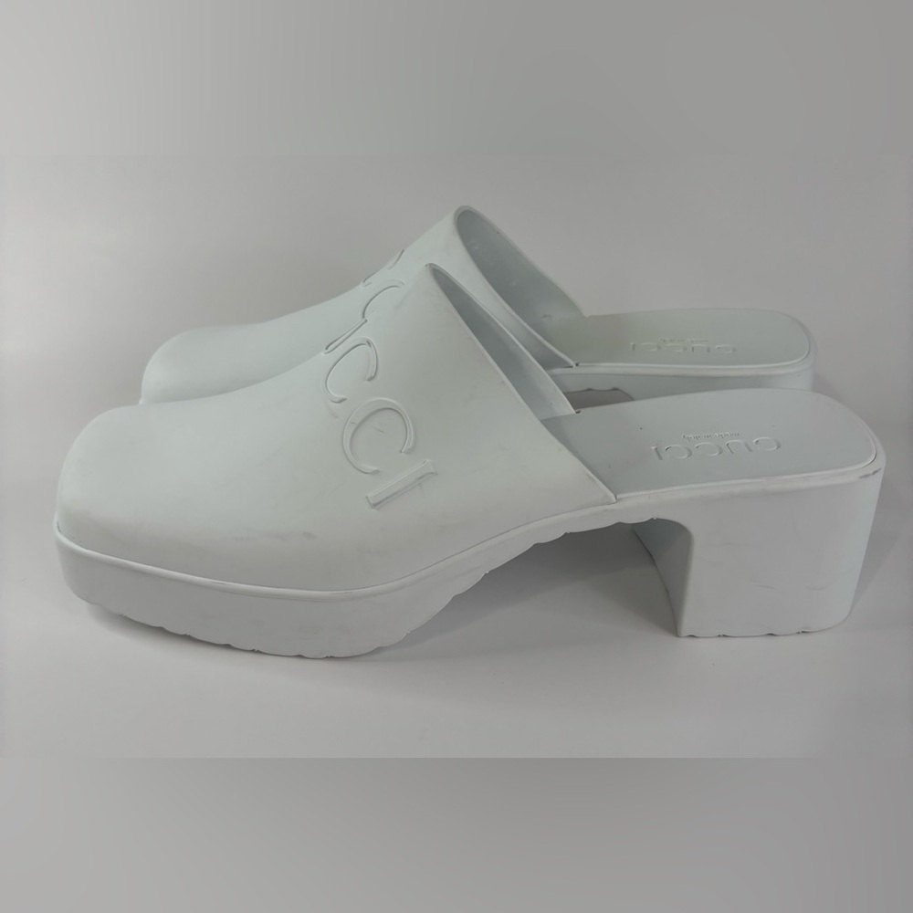 Gucci White Platform Clogs with Embossed Logo